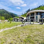 Relax Tale Apartments In Evergreen Resort Apartmán
