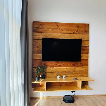 Relax In Evergreen * Tale