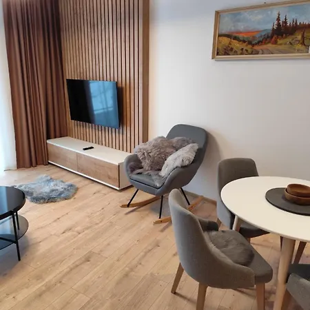 Evergreen Apartment Tale