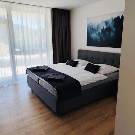 Relax In Evergreen Apartment