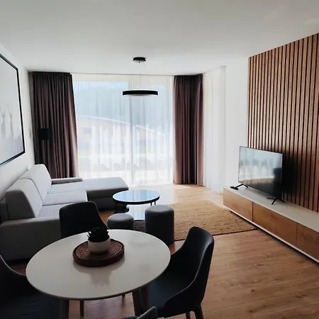 Relax In Evergreen Apartment Tale